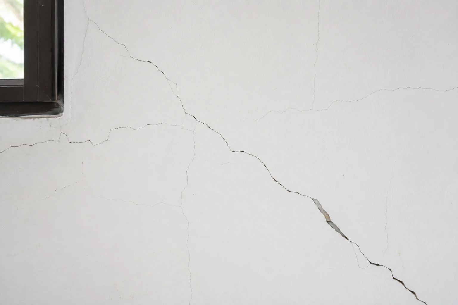 Wall Crack